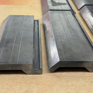 Stempel segmentowy do prasy krawędziowej Darley 50 ton nacisku dł. 2550 mm